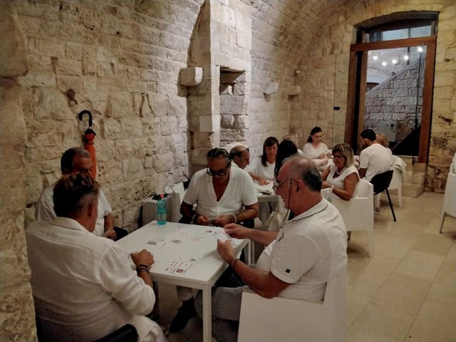 TORNEO DI BURRACO IN BIANCO