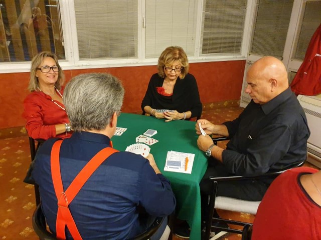 BURRACO ROSSO E NERO